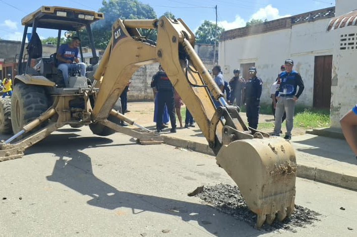 Gobierno Bolivariano inicia sustitución de colector para aguas servidas en Yaracuy